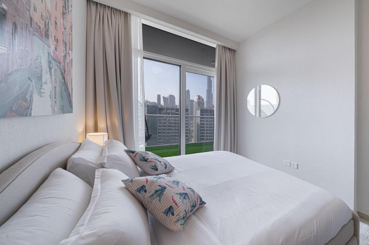Alluring 1 Bd Apartment In Business Bay With Burj Khalifa View Дубай Экстерьер фото