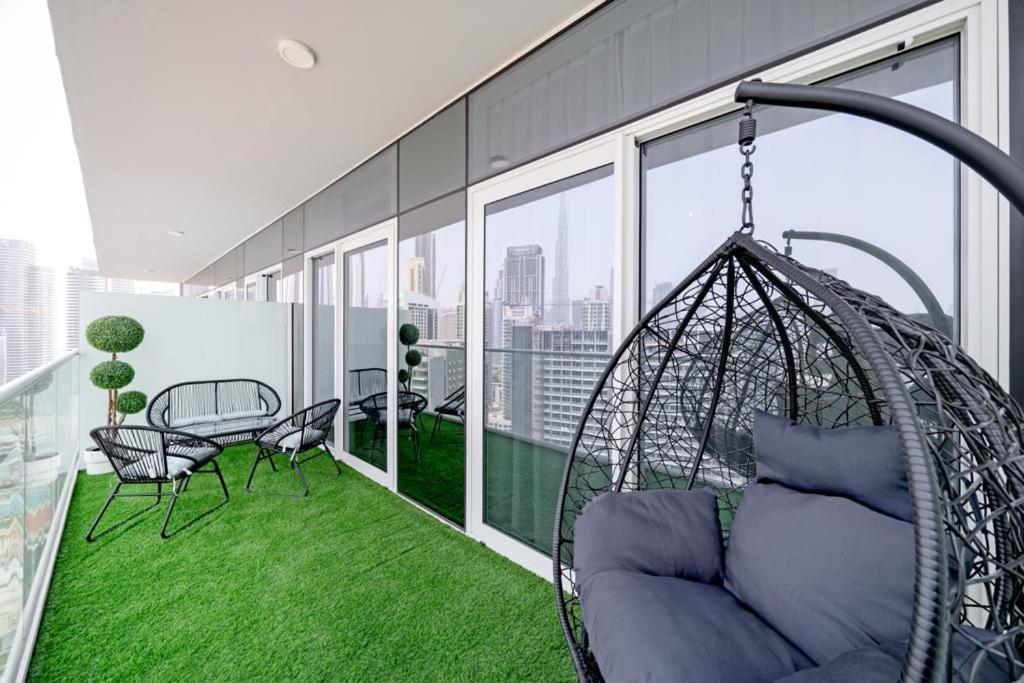 Alluring 1 Bd Apartment In Business Bay With Burj Khalifa View Дубай Экстерьер фото